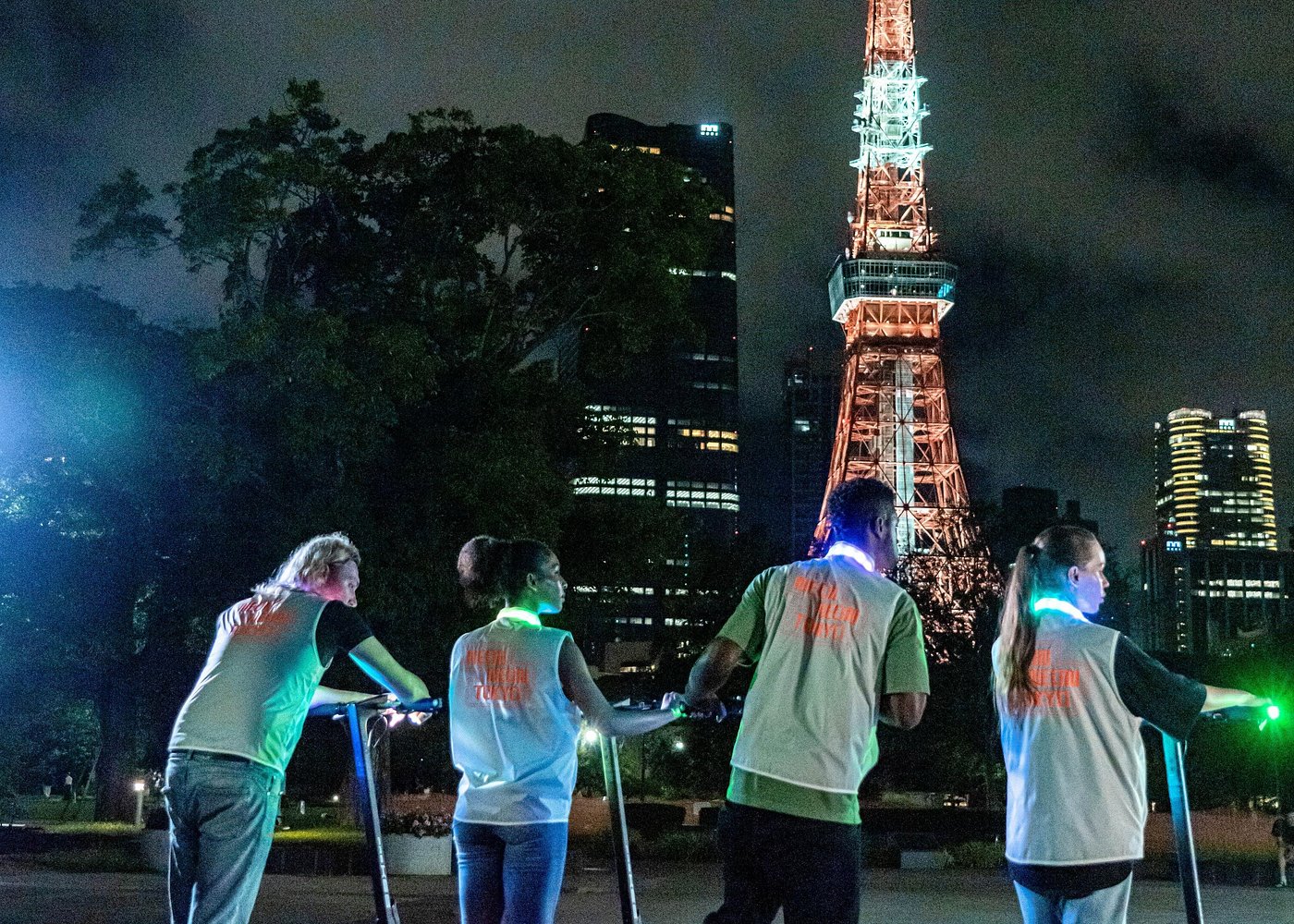 Tokyo: E-scooter Experience & Tokyo Tower night Tour