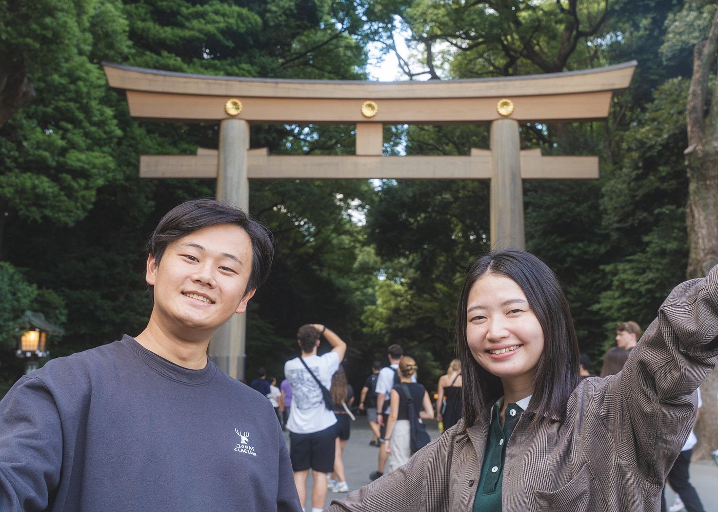 Tokyo: Private Meiji Shrine & Harajuku Trend Highlights Tour